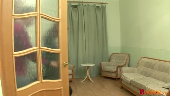 Чувак провел девушке порно экскурсию №1