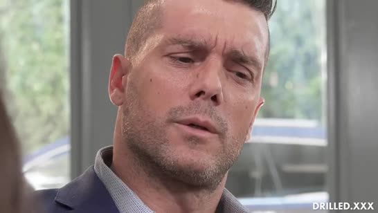 После дилдо возбужденная Vanessa Vega принимает в анус толстый елдак №1