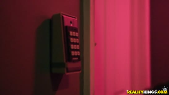 Бывшая стриптизерша Luna Star показала мастер класс №1