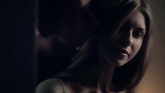 Паренек красиво приласкал на секс свою молодую подругу №1