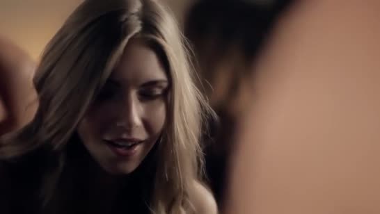 Паренек красиво приласкал на секс свою молодую подругу №8