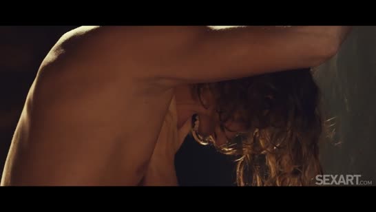 Ева Браун очень чувственно ласкается со своим ухажером №7