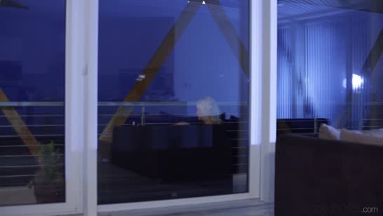 Zazie Skymm устроила со своим мужем классное вечернее соитие №3