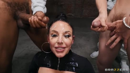 Angela White в секс наряде соснула члены целой толпе №8