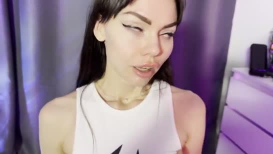 Грудастая сводная сестра быстро согласилась на минет №3