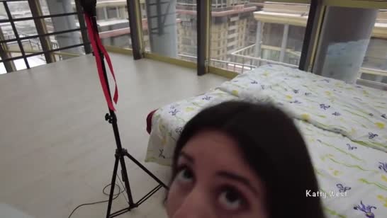 Парень в пижаме напихал членом молодой русской девахе №3