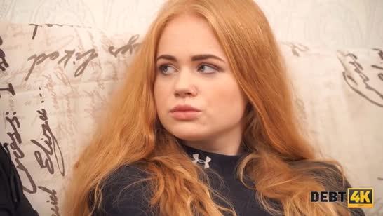 Паренек воспользовался пьяной девушкой и грубо ее трахнул №4