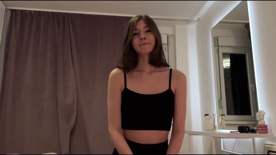 Худенькая спортивная подружка с радостью чпокнулась №2